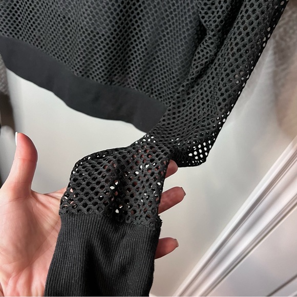 Forever 21 work out sweatshirt - Picture 7 of 8